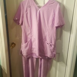 Women's scrub outfit
